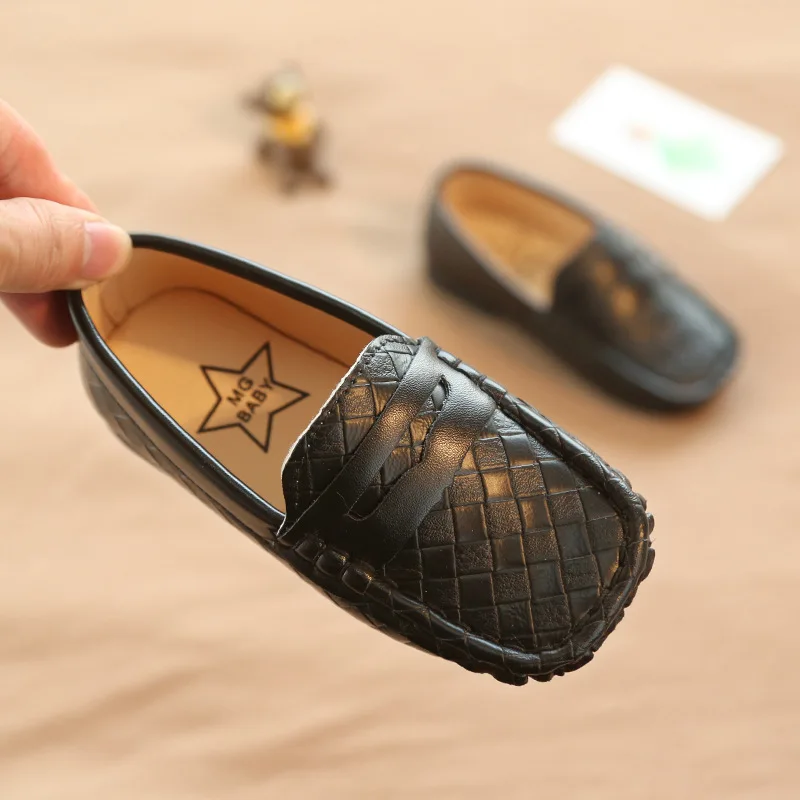 Детская Маленькая кожаная обувь на мягкой подошве для детей, еще не начавших ходить малышей shoes1-3-7Years старый в Корейском стиле для мальчиков; Обувь в горошек; Без шнуровки; Туфли-лодочки на шпильке,