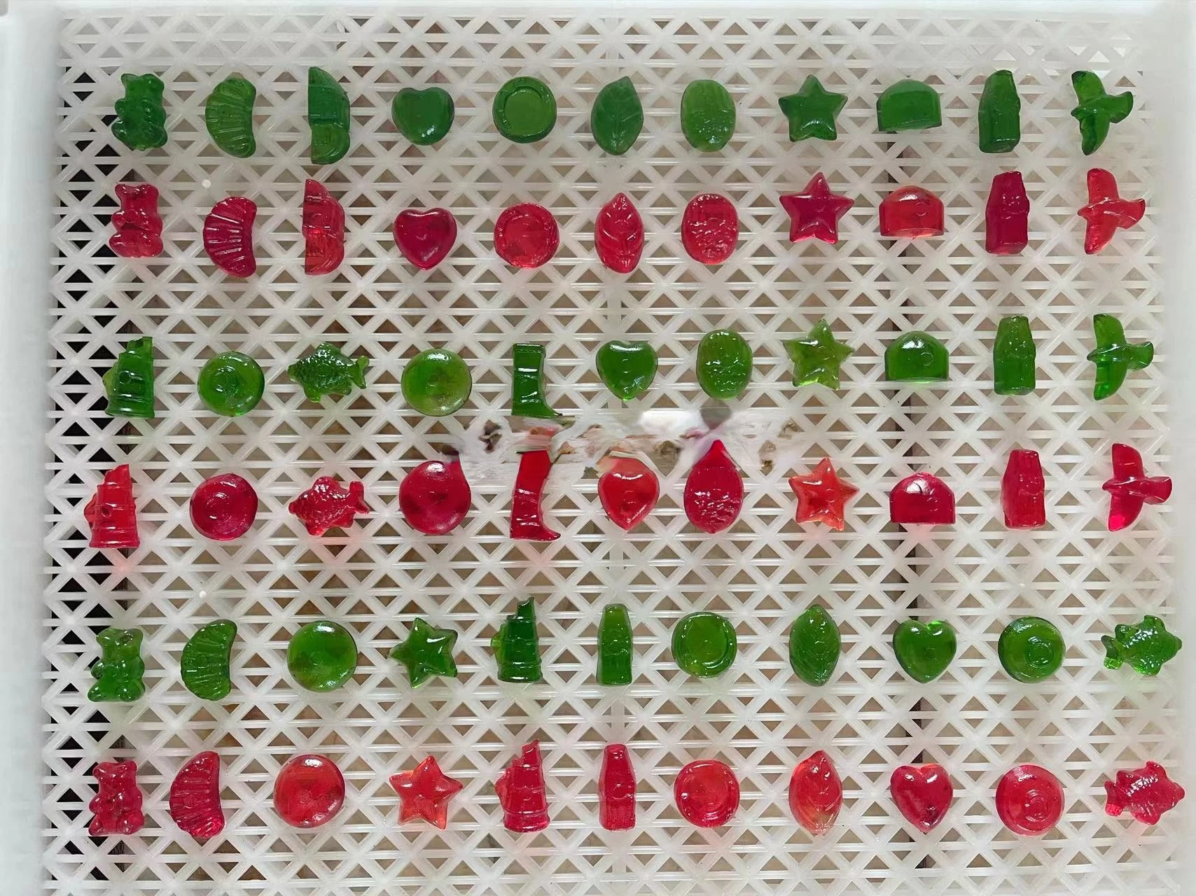 30-50kg/h Semi automatic Banana Bear Shape Gelatin Pectin Candy Production line