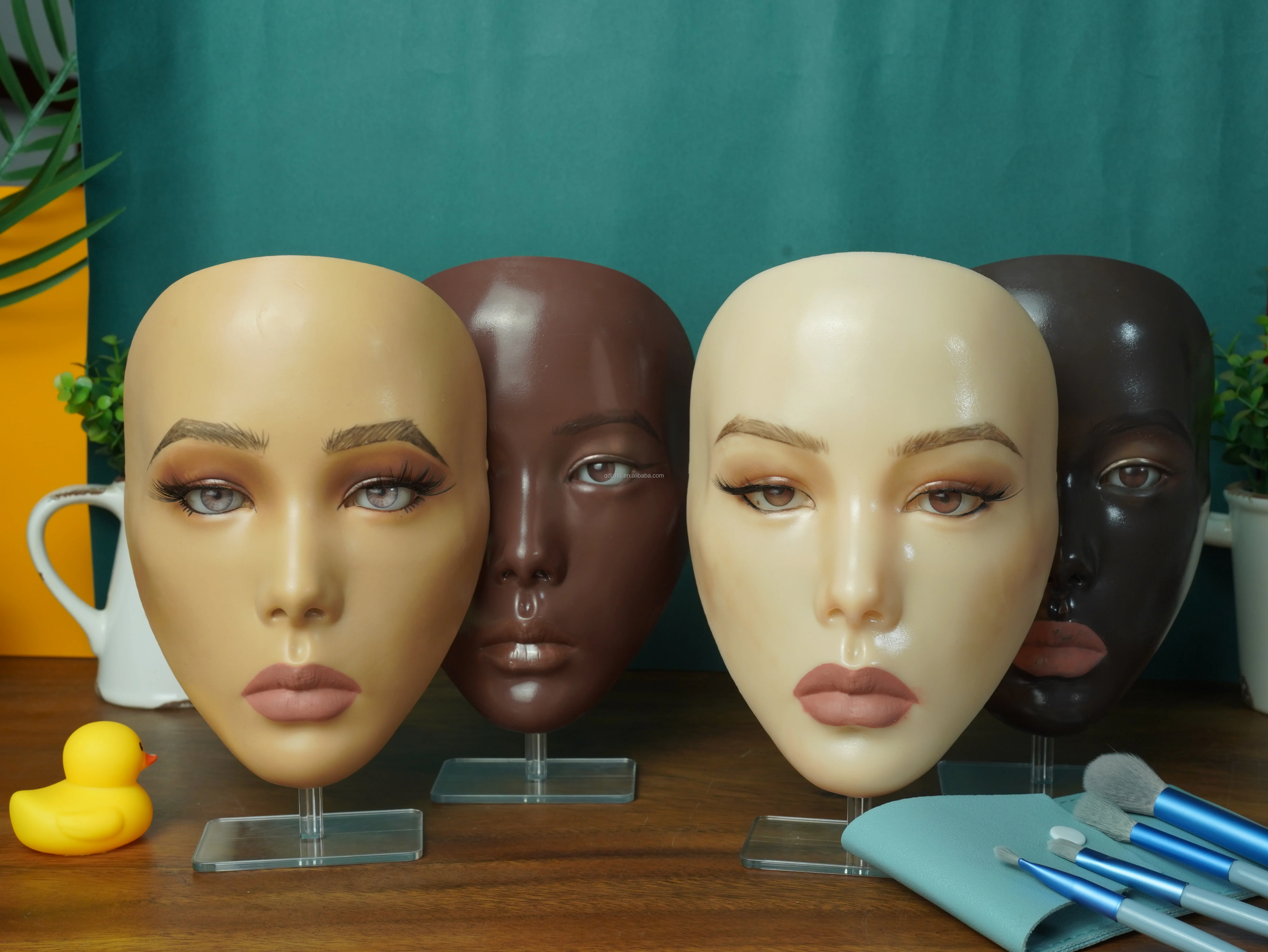Wholesale Silicone  Eye Makeup Artist Starter Training Eye Shadow Eyebrow Practice  Head Face
