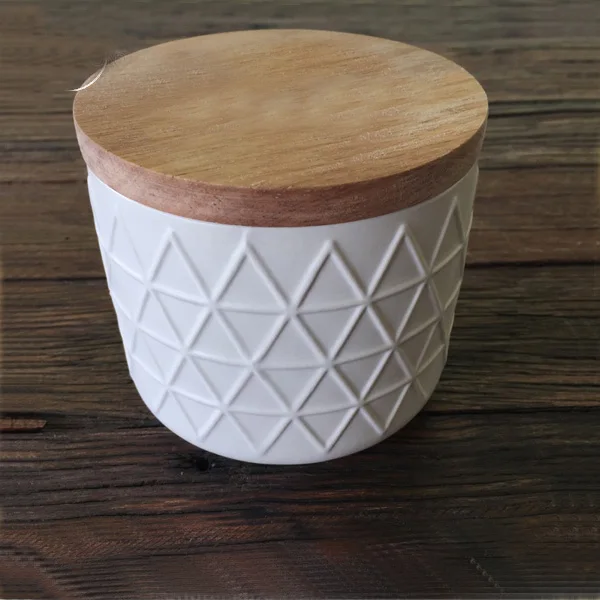 
Short Ceramic Candle Jar With Triangle Line Embossed 
