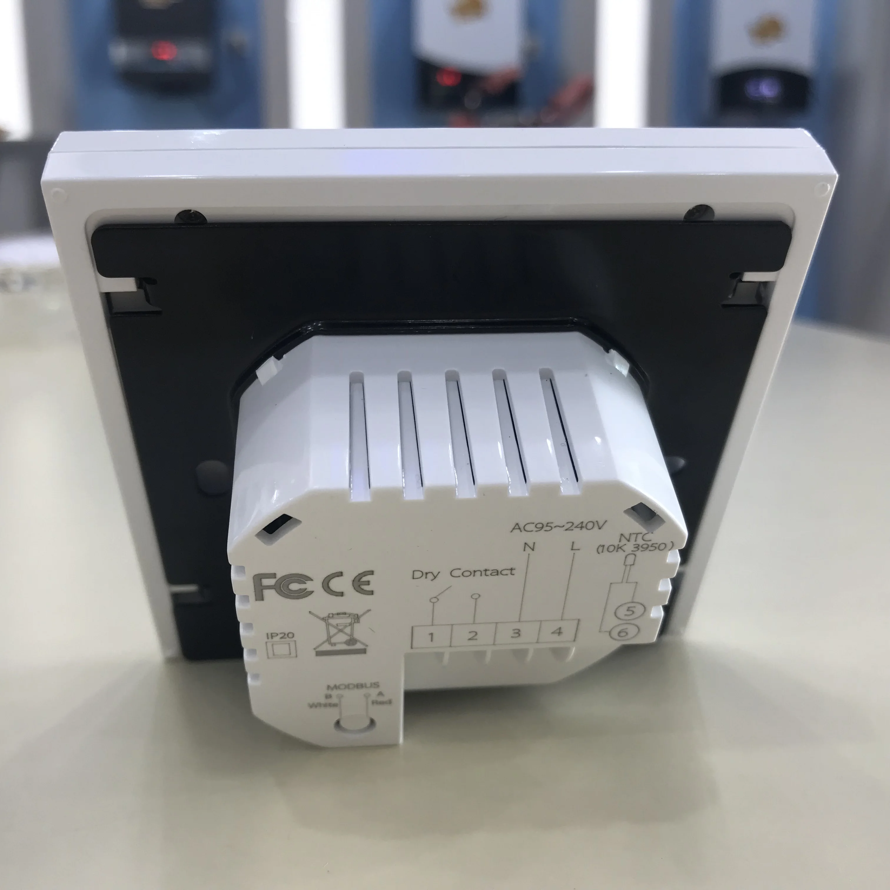 Digital Room Thermostat Intelligent WIFI Temperature Controller For Floor Hot Water System And Radiotor