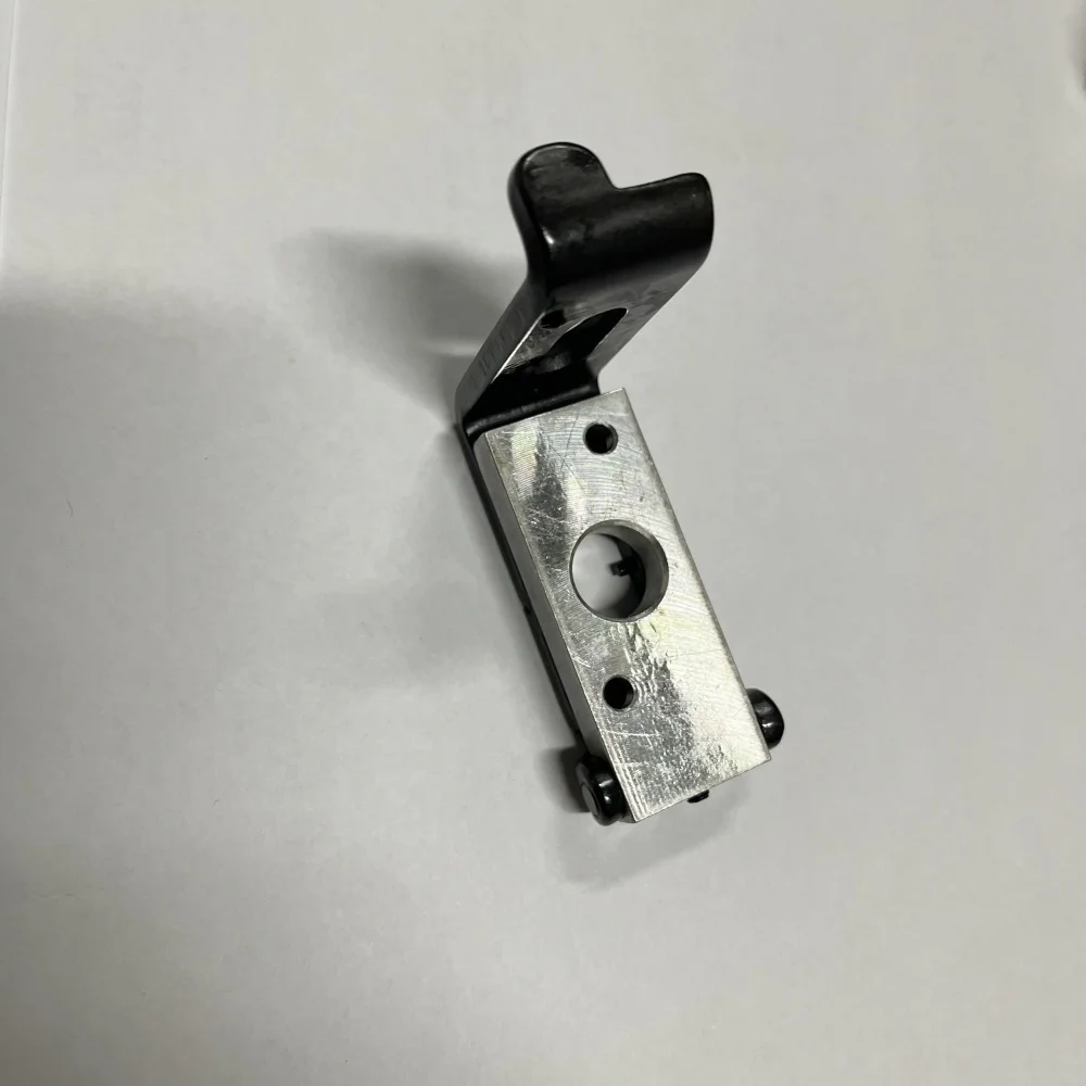 PFAFF 591 592 швейная машина запасные части с инвертированным разрезом электромагнитный клапан кронштейн колеблющейся рамы