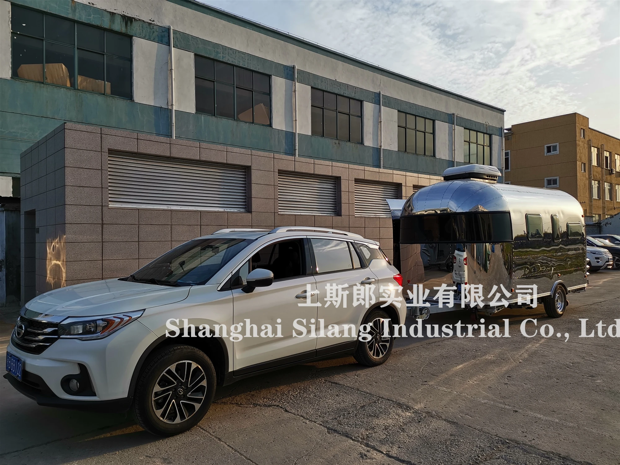 High quality family travel camping RV/ hot sale food caravan with CE certificate/ mobile cart for sale luxury mobile trailer