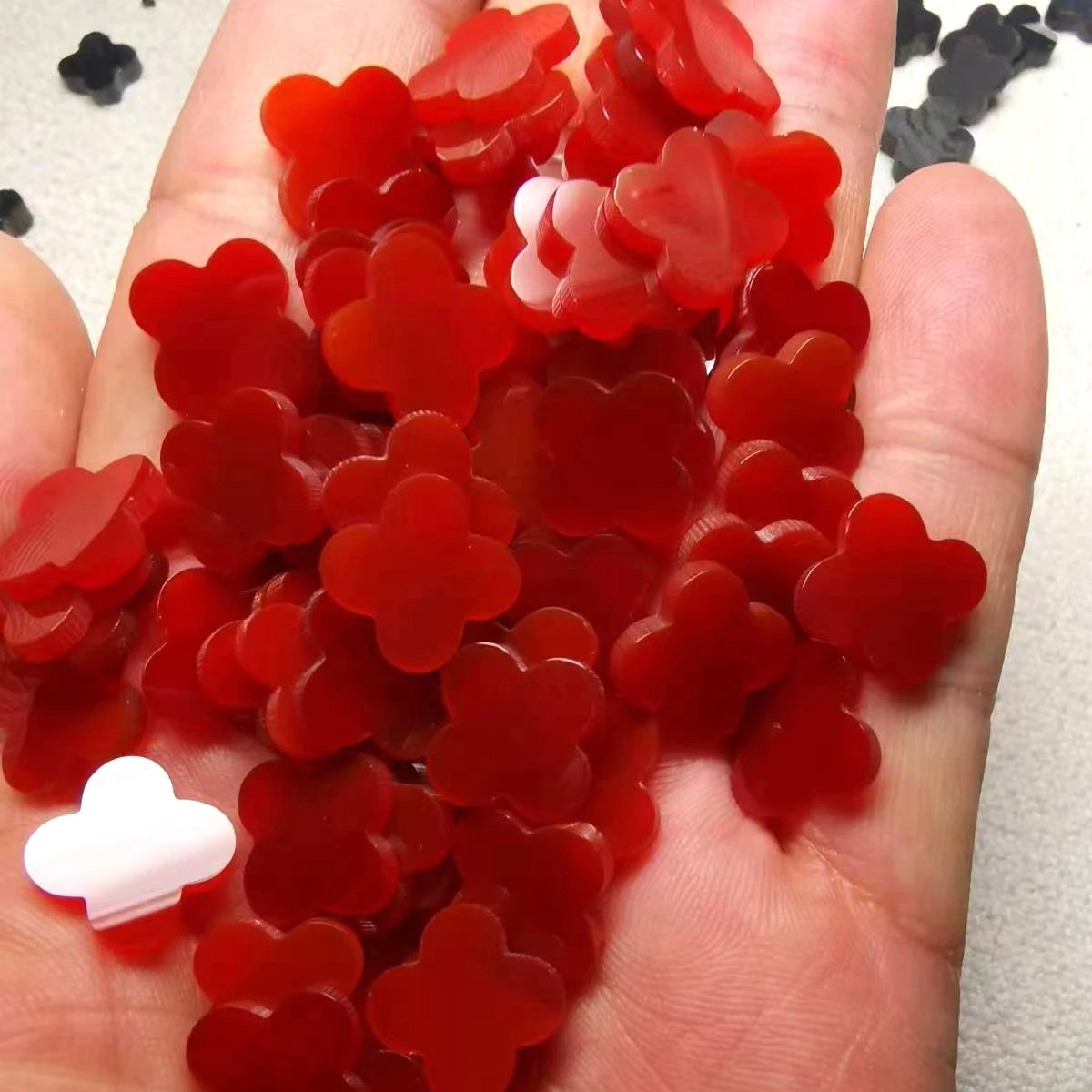 Loose Natural Wholesale Tiger Agate synthetic malachite Orange Onxy Loose Four Leaf Clover Stone