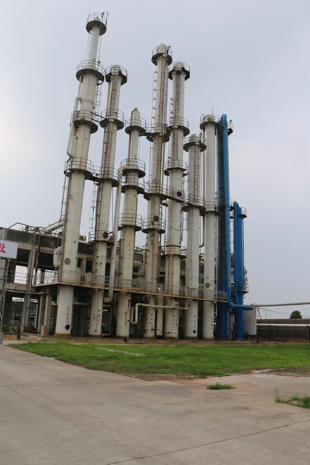 
Low Price Disinfected Liquids High Quality 95% Medical 2000ml Alcohol 