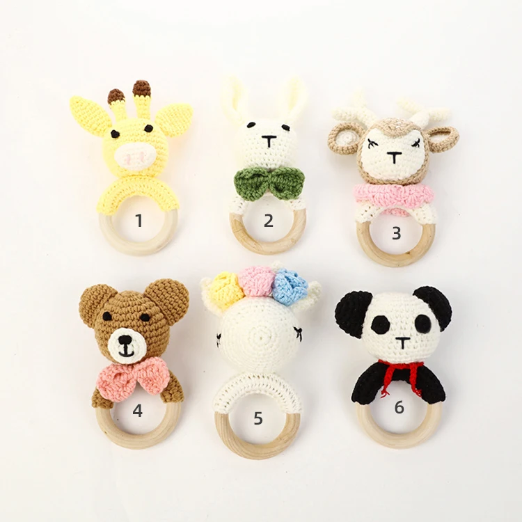 Amazon hot sale 6 animals wooden baby teether crochet rattle toys for