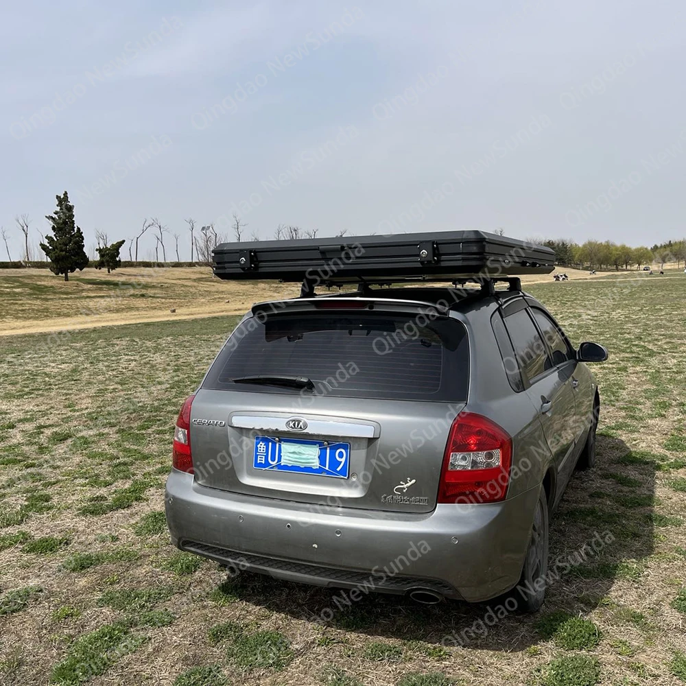 Customized  Waterproof  Roof Top Tent Lightweight Adventure Outdoor 2-3 Person Roof Tent Escape Aluminum Car Roof Top Tent box