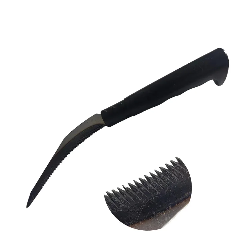 Household farm scythe Small serrated scythe for cutting grass and wheat and rice