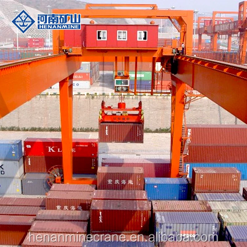 Loading and unloading 40 HQ container A6-A7 working level gantry crane from ship to truck