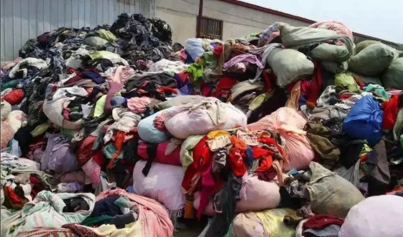 The Weight Of The Mixed Package 45 Kg To 100 Kg, Cheap Price Korean Preloved Clothes Bale Supplier