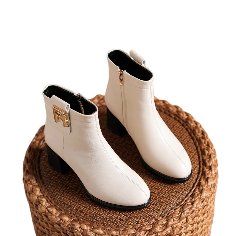 White short boots for women with skirt 2023 new spring and autumn single high heels thin winter velvet