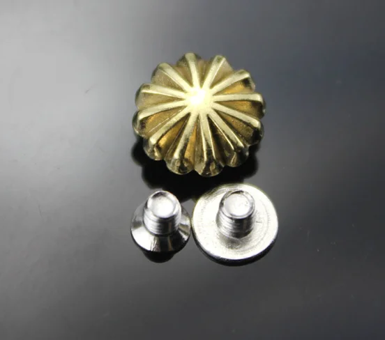 Fashion design wholesale classical gold conchos