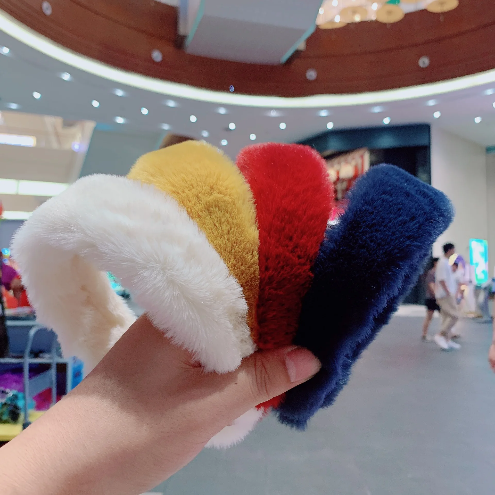 
Korean Version Of Autumn Winter New Sweet Retro Socialite Temperament Fur Europe The United States Hairb Fur Accessories 