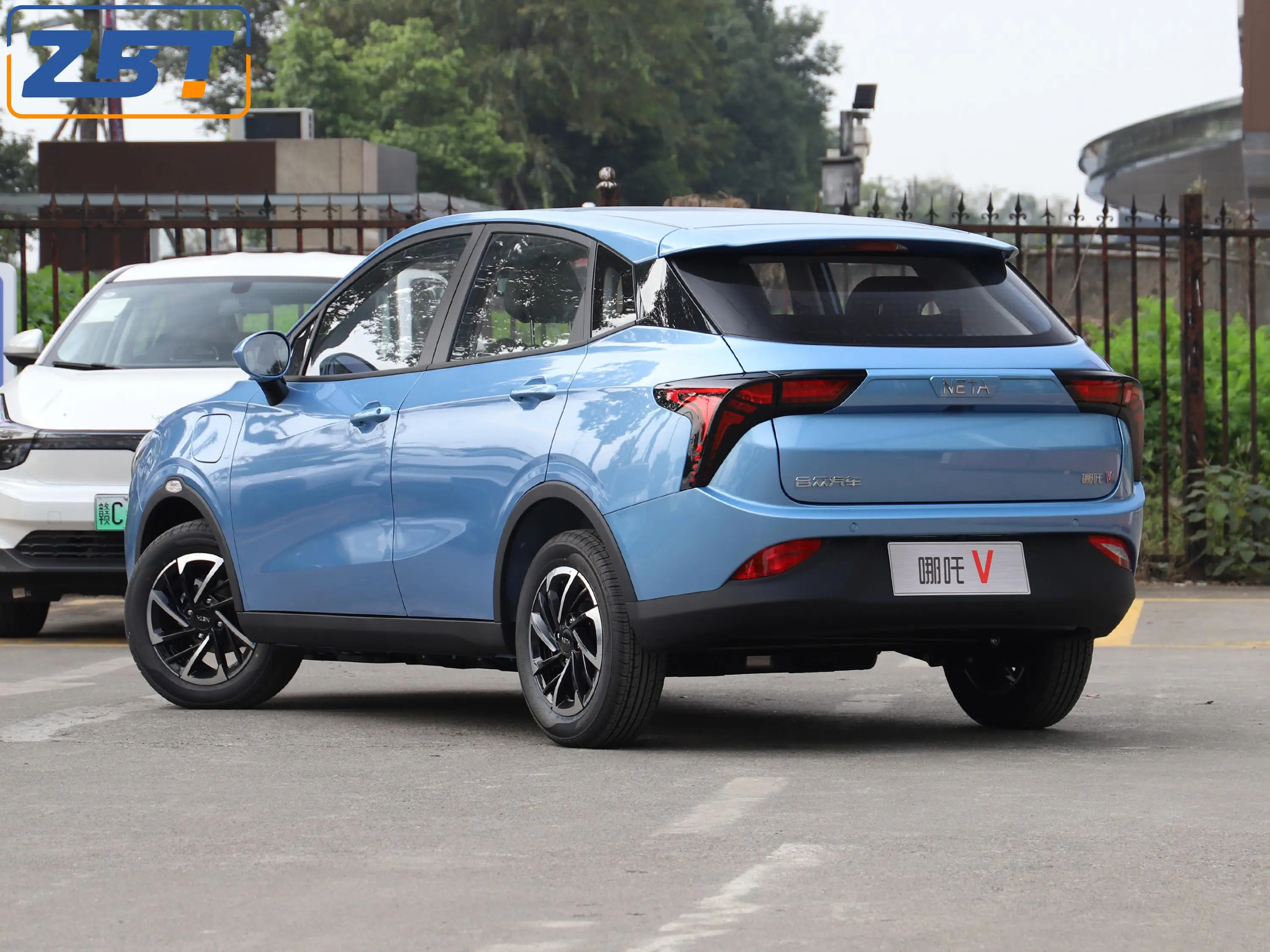  Недорогой внедорожник NETA V smart city 4 seater 5 doors ev car 4x2 2wd mini SUV super coupe для