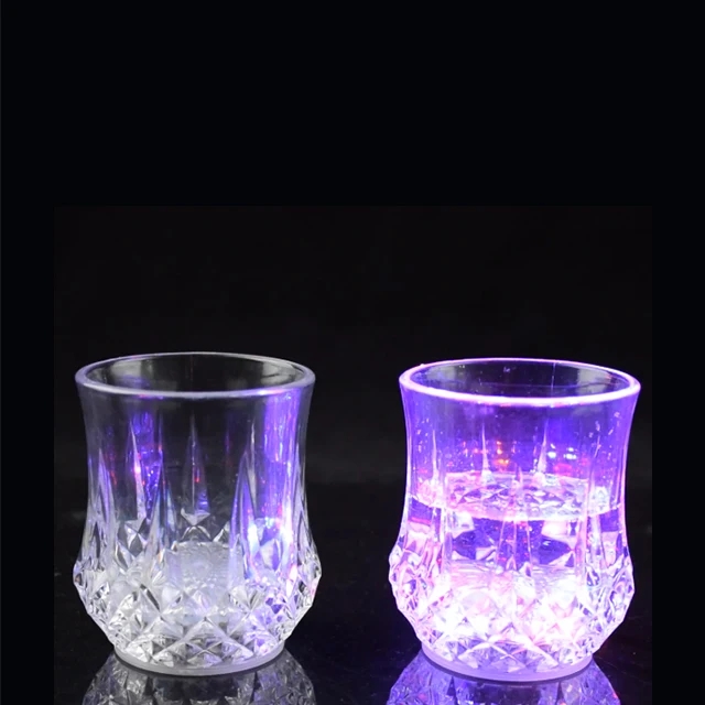 LED Cup Flashing Light up Color Changing Wine Whisky Beer Cola Juice Drinkware Mugs Shot Glass for Bar Disco Halloween Christmas