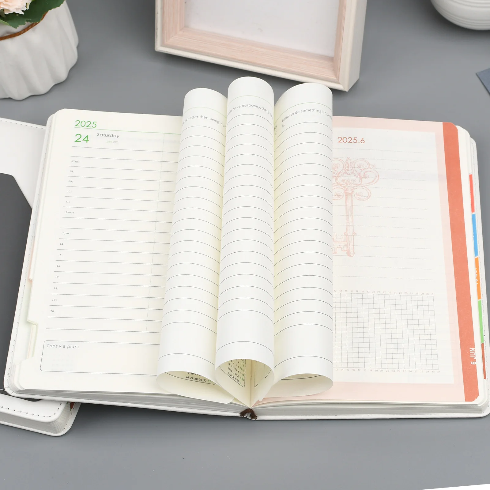 2025 Custom Printed Paper Classic Design Business agenda Top Pu Leather Diary Hardcover Journal Planner Notebook with pocket