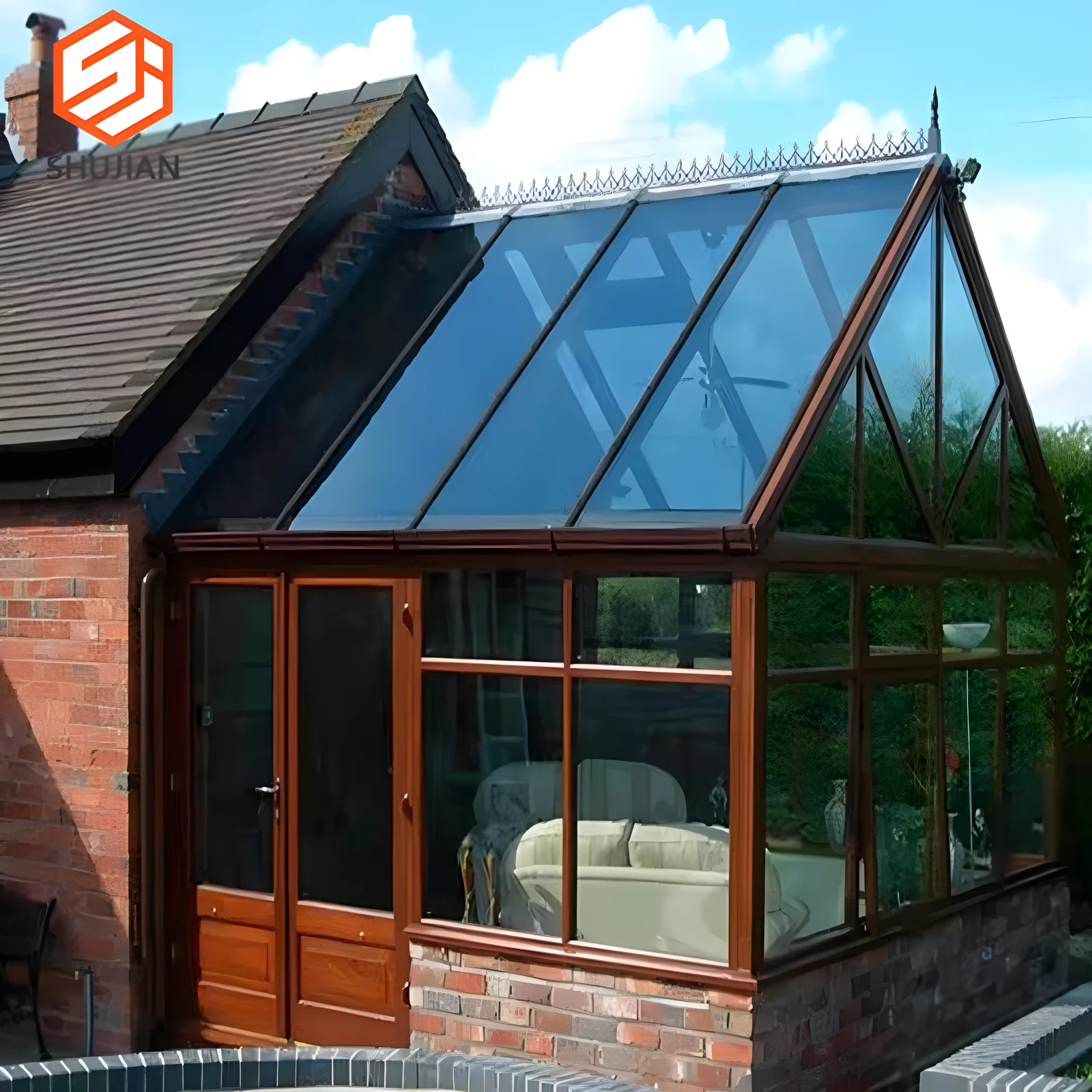 Custom Outdoor Sunroom Aluminium Frame Single-wall Glass Sun Room Aluminium Roof Conservatory Extendable Sunroom