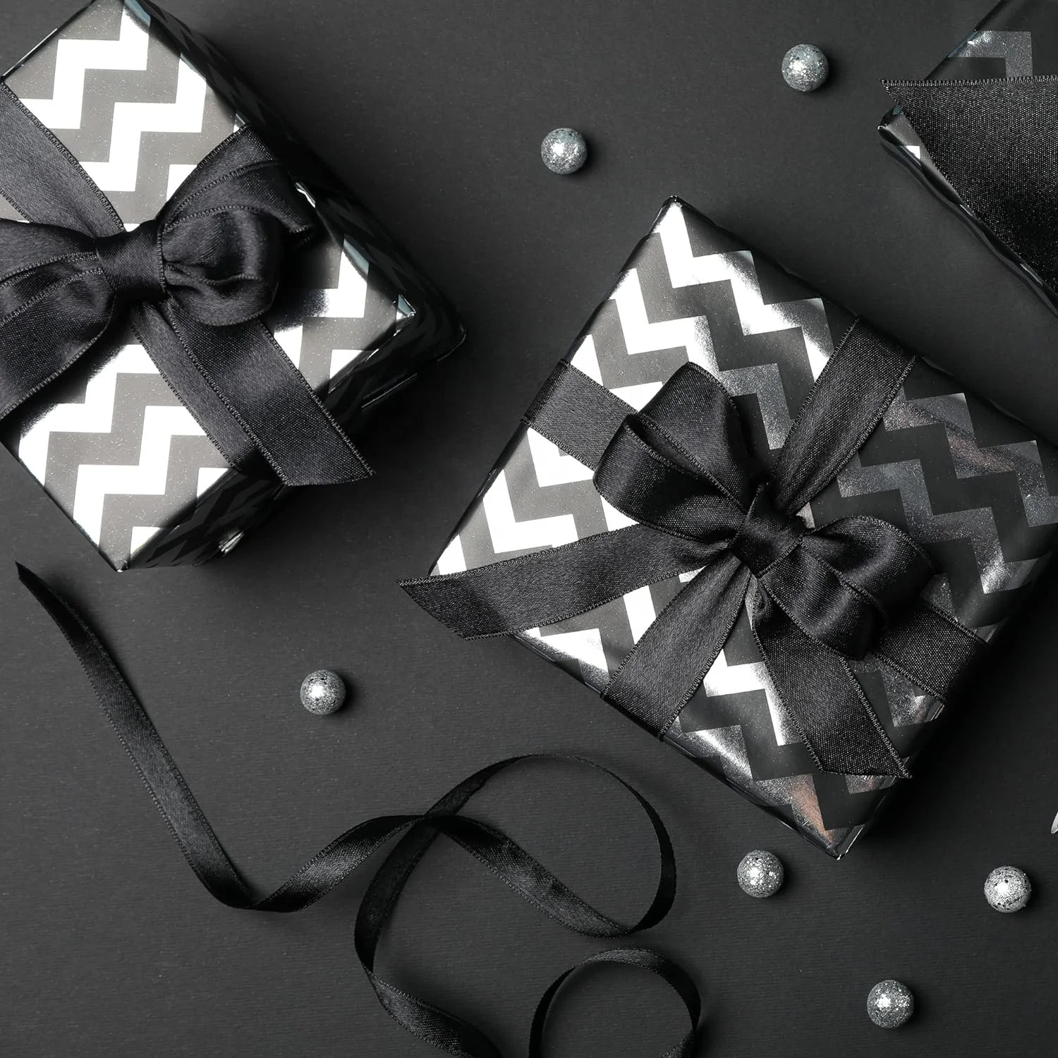 Factory custom eco friendly gold foil printed black silk grosgrain ribon gift ribbon with embossed logo