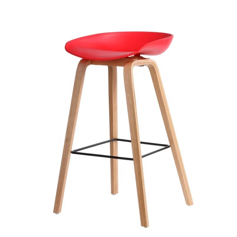 Wholesale Durable Wooden Legs PP Seat High Leisure Bar Stool Chair With Footrest
