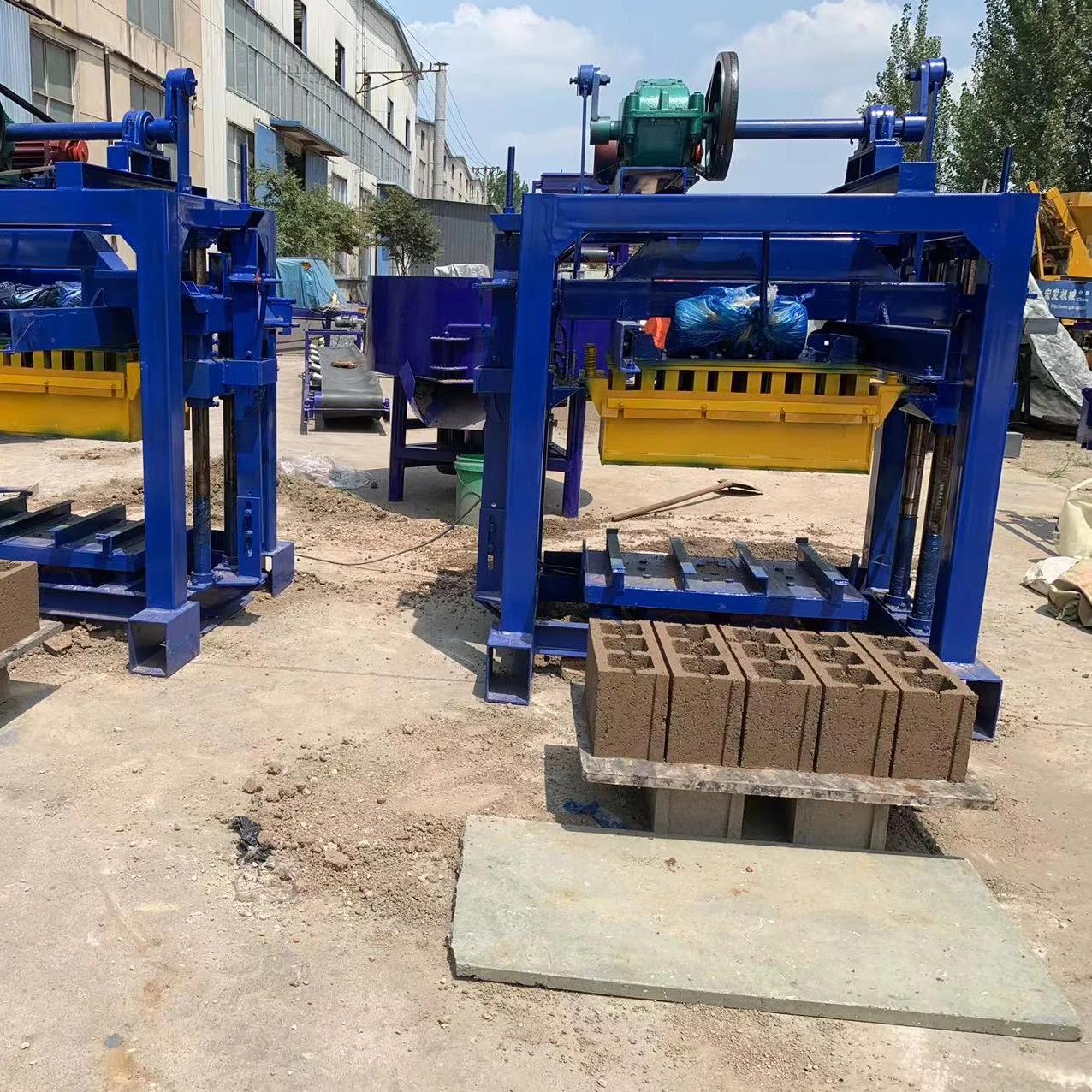 Kaidong QT4-40 Cement brick making machinery domestos block maquinas para hacer bloques de cemento precio