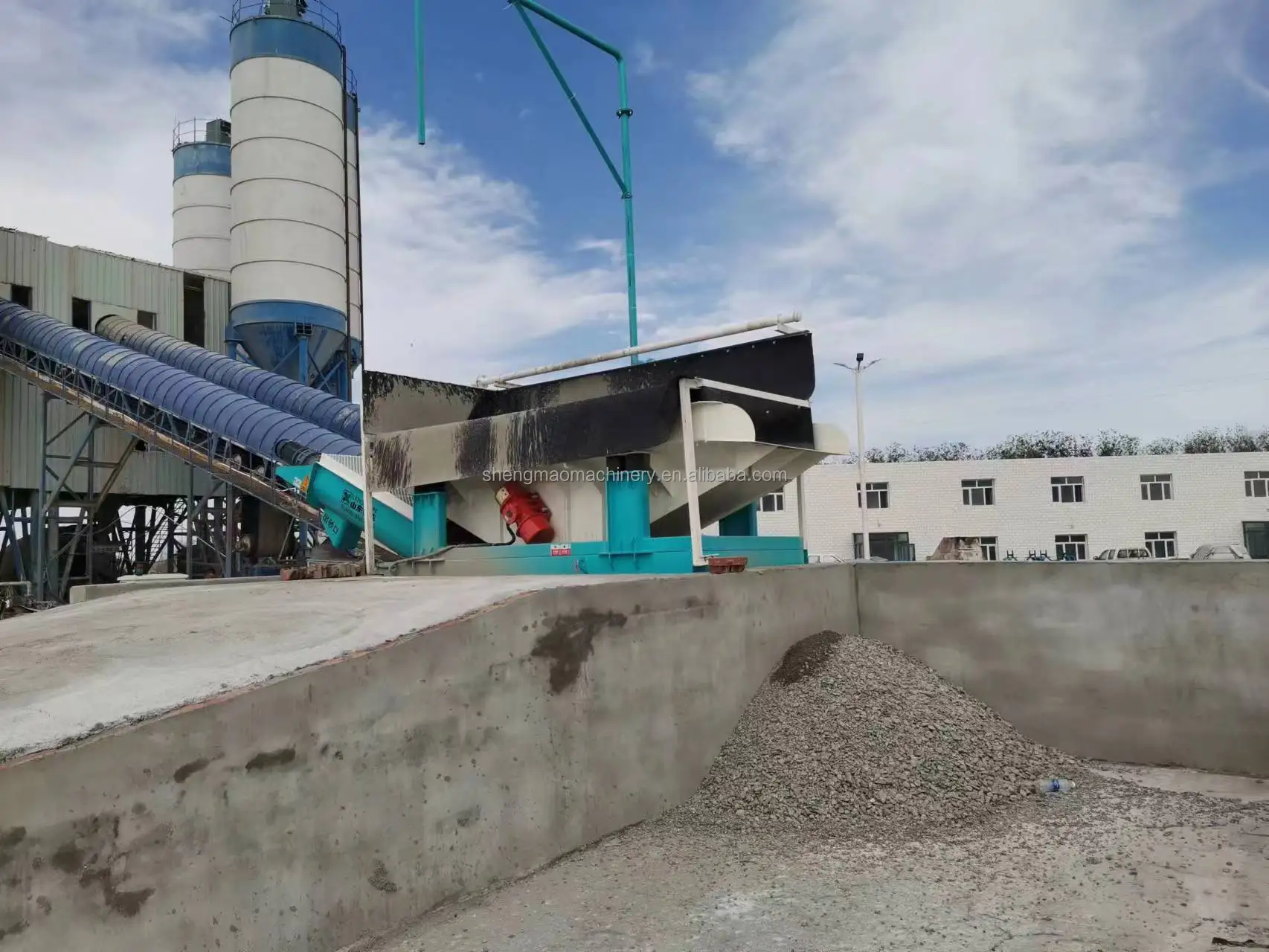 Wet concrete reclaimer construction waste recycle vibration machine for sale