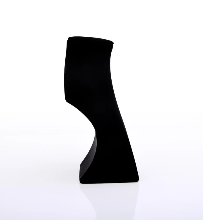 Wholesale custom female model portrait fancy unique mannequin bust black velvet luxury jewelry showcase necklace chains display