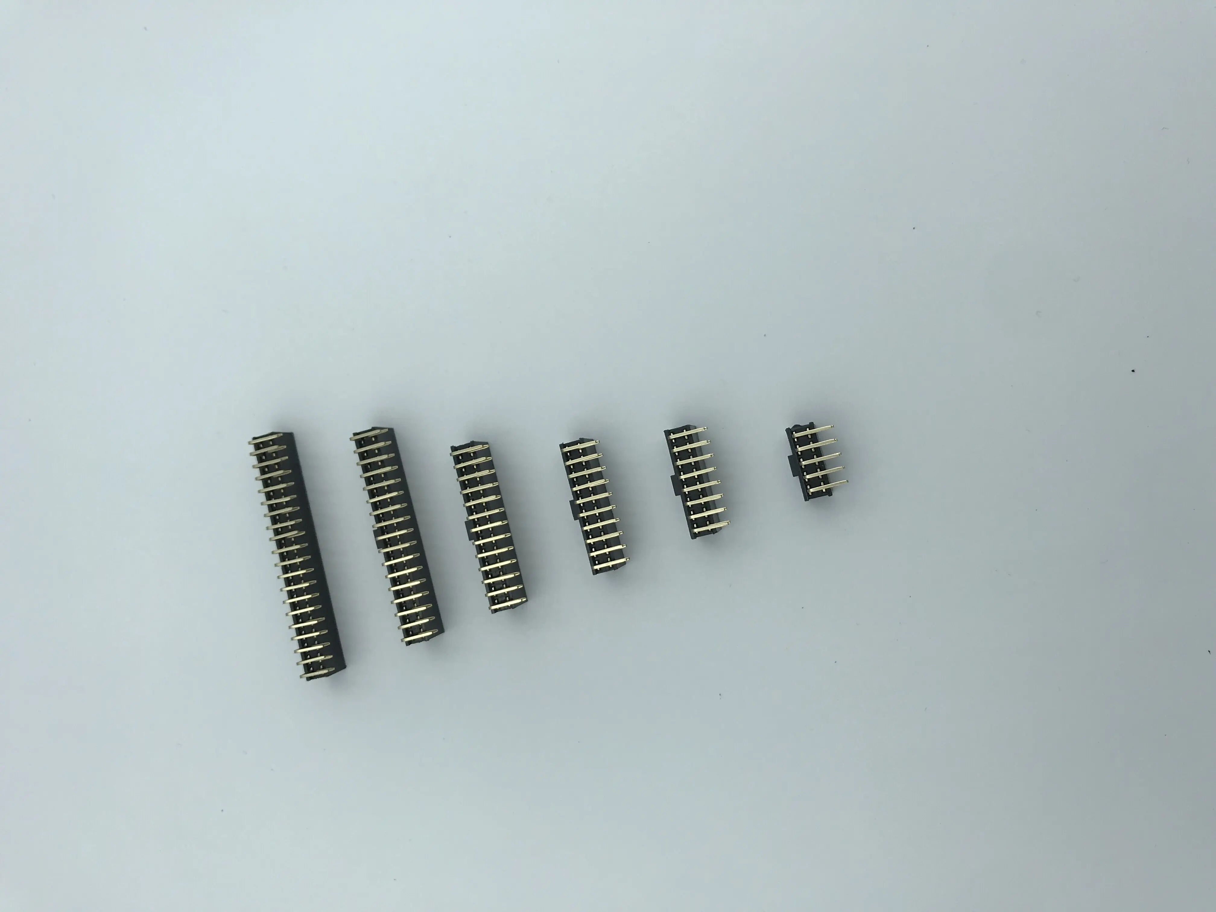 2.54mm right angle Female Header Connector Dual Row R/A PCB with polarizing bump