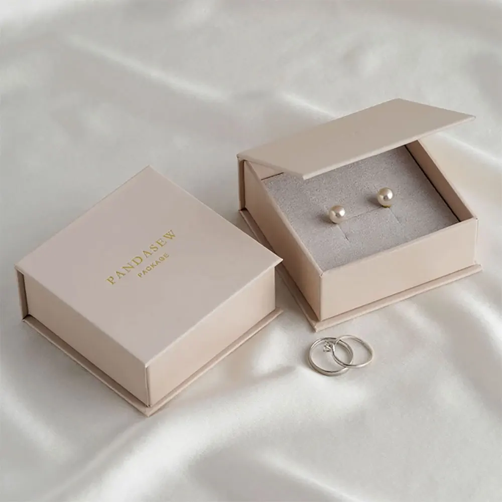 Custom Logo Cardboard Luxury Jewelry Box with Velvet Lid and Base for Bracelets Necklaces Rings Watches Party Gift Boxes