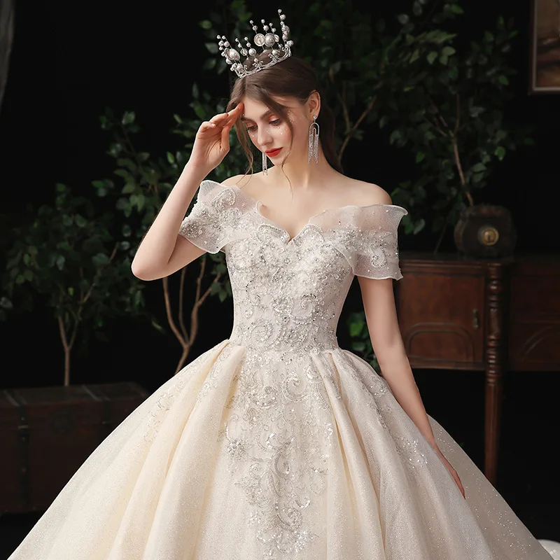 Luxury Design Backless Wedding Dress Ball Gown