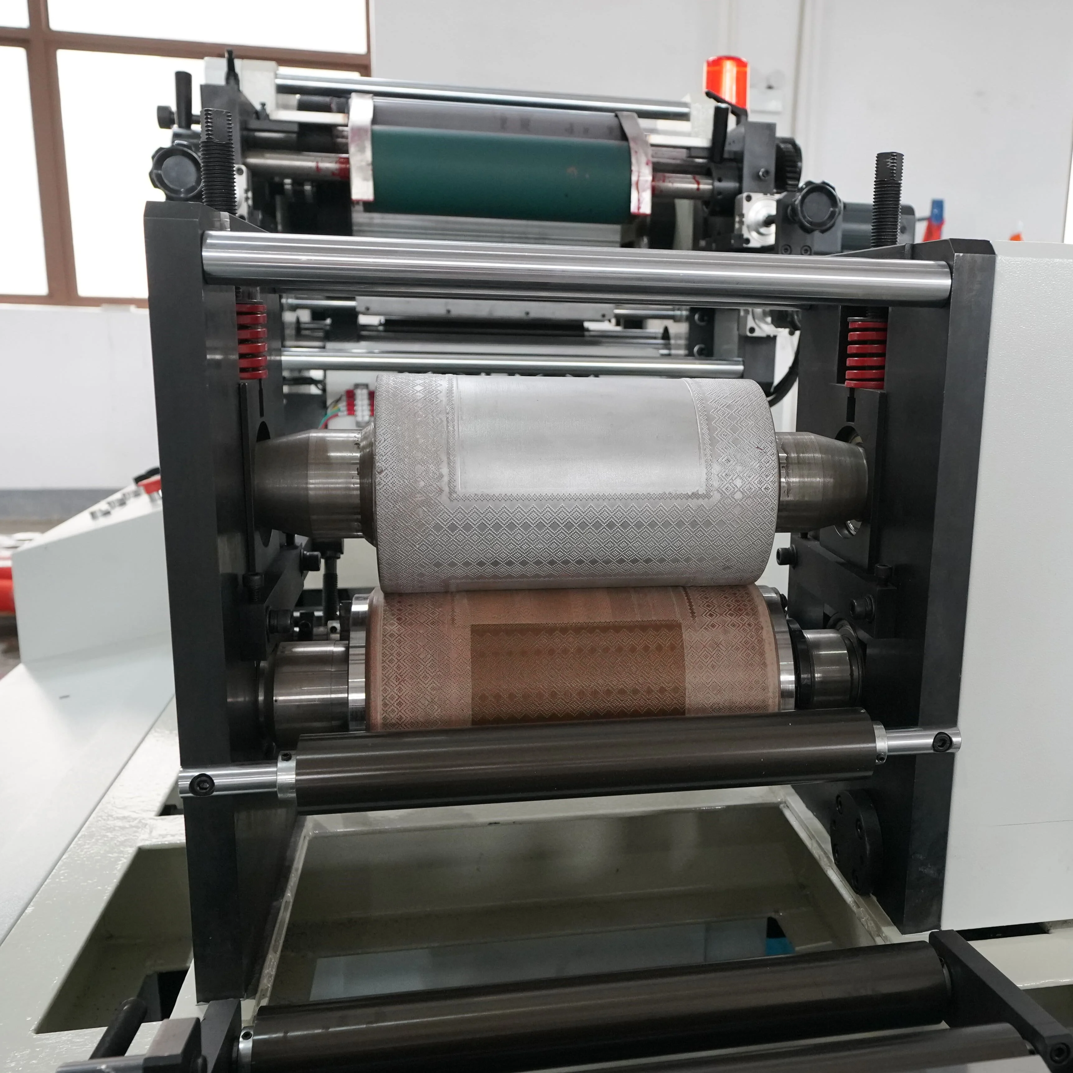Hot Selling Automatic Restaurant Logo Printing Napkin Serviette Tissue Paper Printing  Machine 330mm*330mm