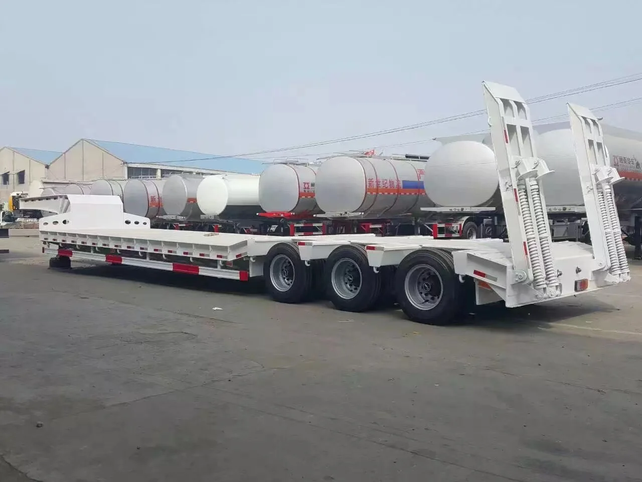 3/4 низкорамный механической обработывающий LOWBOY грузовик прицепа 50Ton-100Ton «гусиная шея» типа