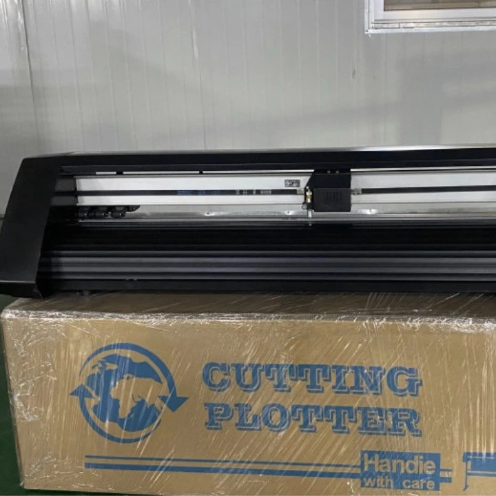 
43 inch Vinyl Cutter Plotter 1100mm cutting machine for soft and roll material 