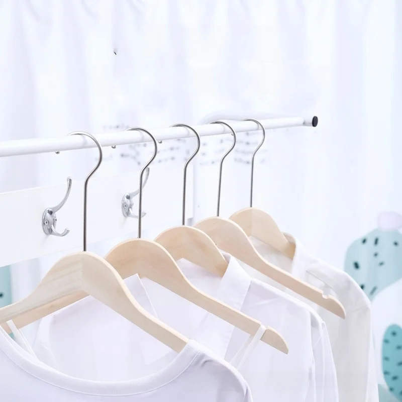Solid wood hangers for clothing stores seamless and non slip wooden hangers