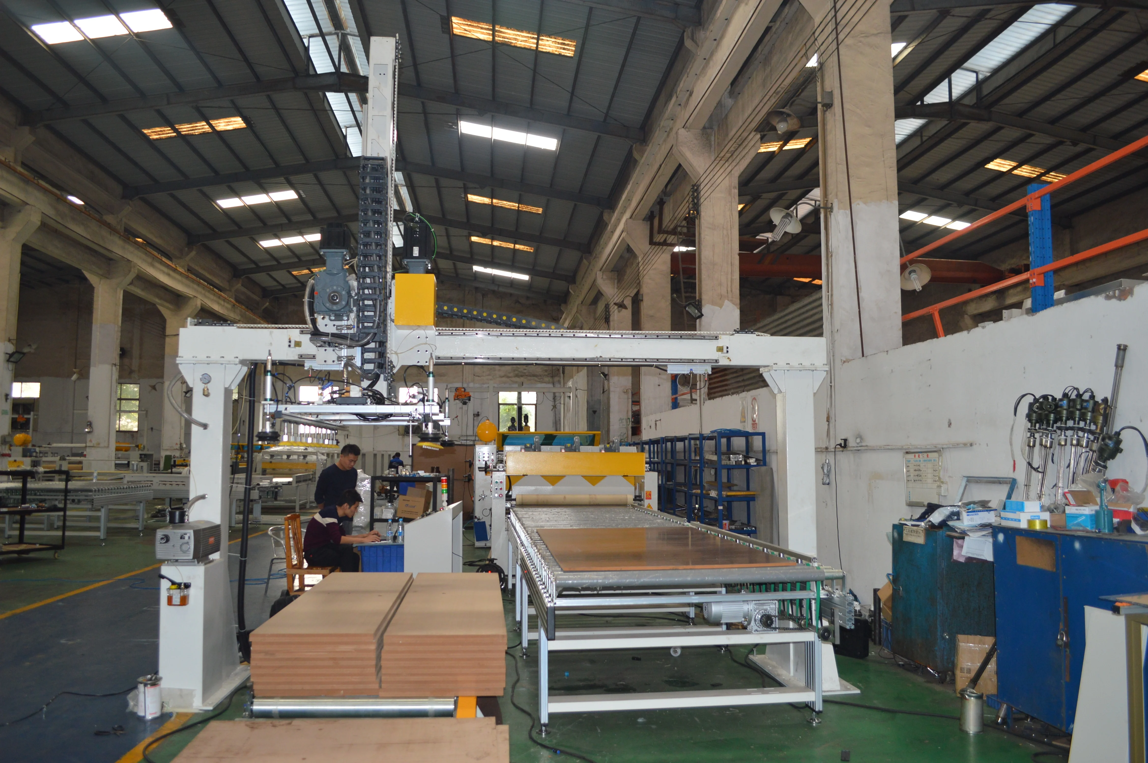 Guangzhou Hessan Auto-loader for 4X8 feet Panel  boards machine carrier/Portal Frame Loading System