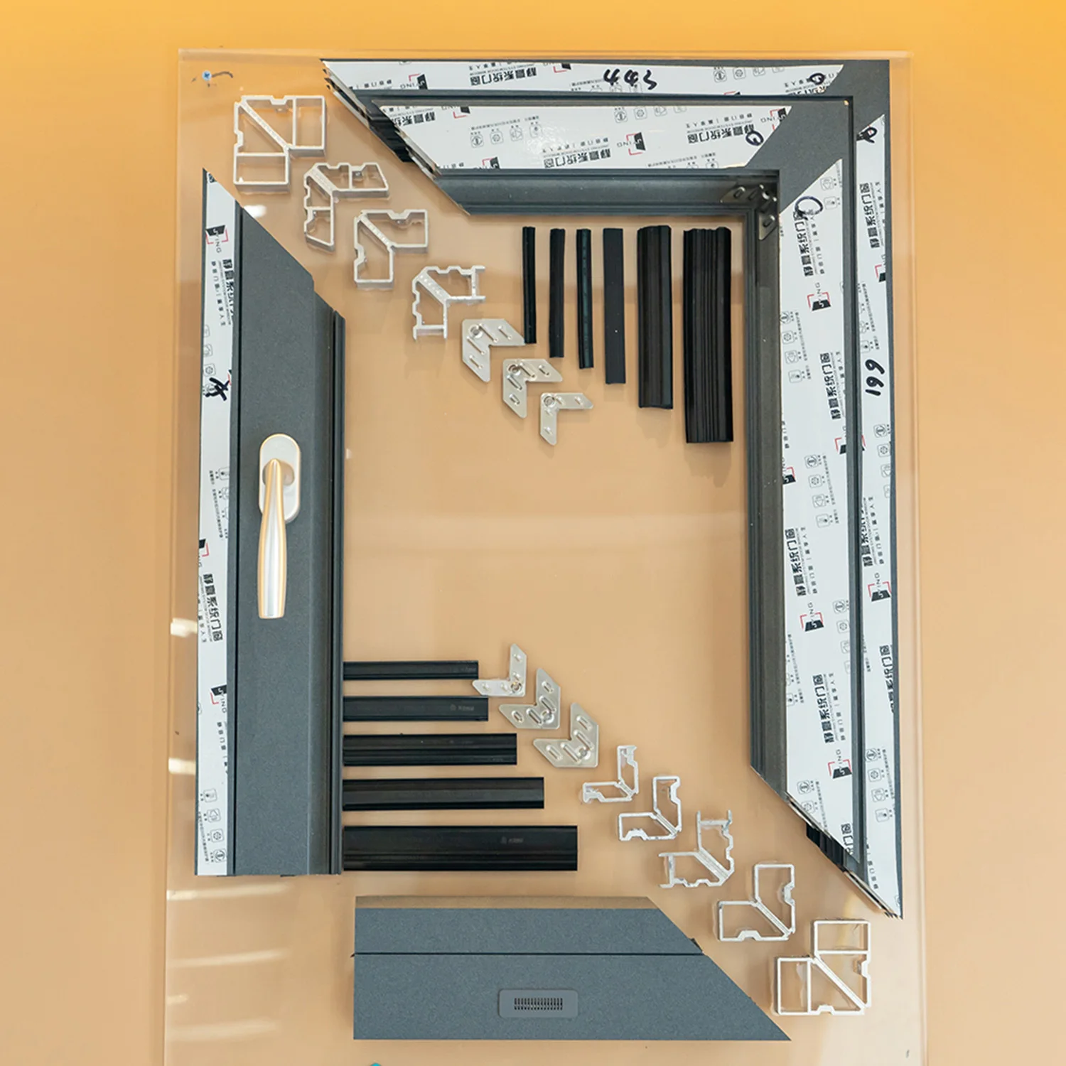 High end modern aluminum alloy new adjustable doors and windows, aluminum alloy accessories sliding doors and windows