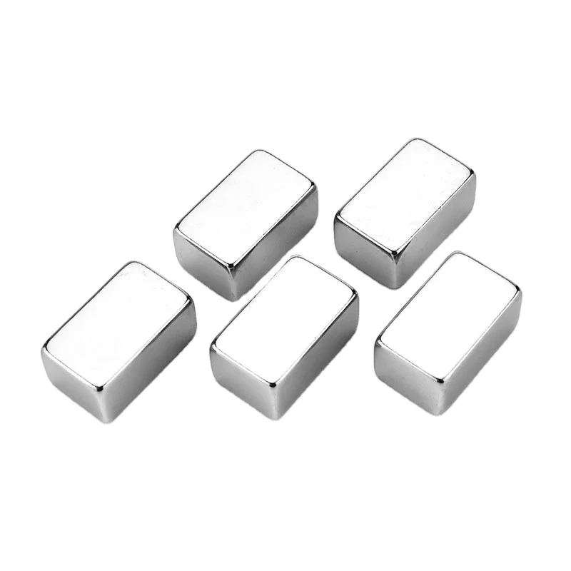 Rare earth magnetic material n38 n42 n45 n48 n50 n52 strong neodymium magnet for sale