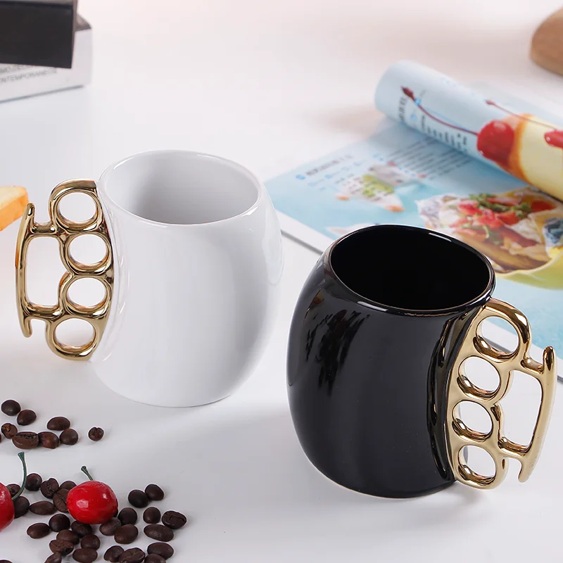 
Creative Ceramic Ring Mug With Gold Finger Fist Cup Handle Coffee Milk Ceramic Cup White/black 