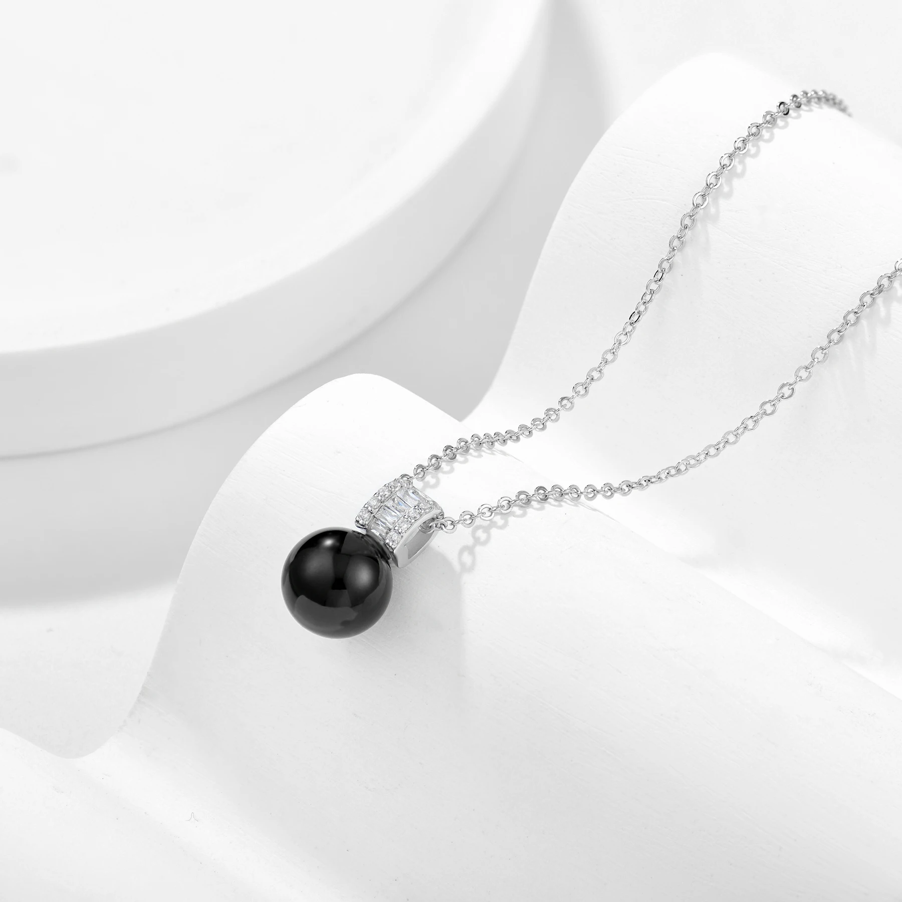 Factory Price Pure Pearl Women Jewelry 925 Sterling Zirconia Black Shell Pearl Diamond Pendant Necklace