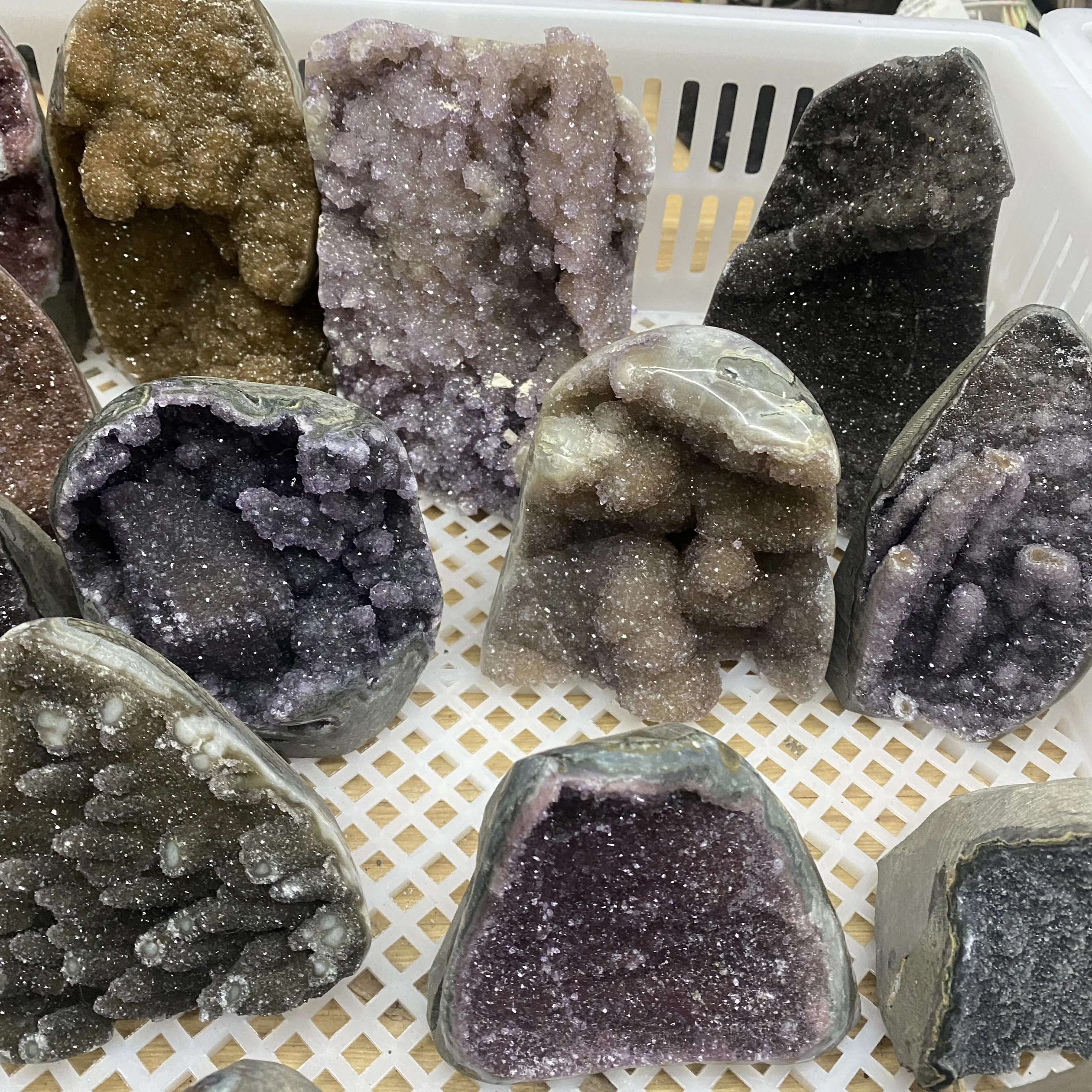 Hot Selling high quality Healing Minerals Natural Quartz crystal Cluster Ornament For Home Spiritual Decor
