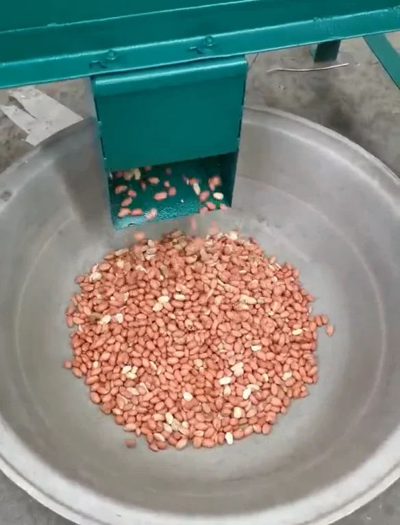 Peanut Peeling Machine 500kg h Groundnut Peeling Machine  Shelling Peanut Sheller