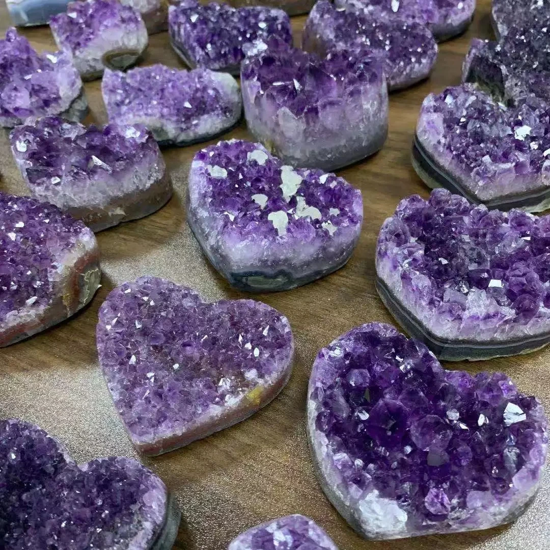 Folk crafts natural gemstone geodes amethyst crystal  rock crystal heart for healing