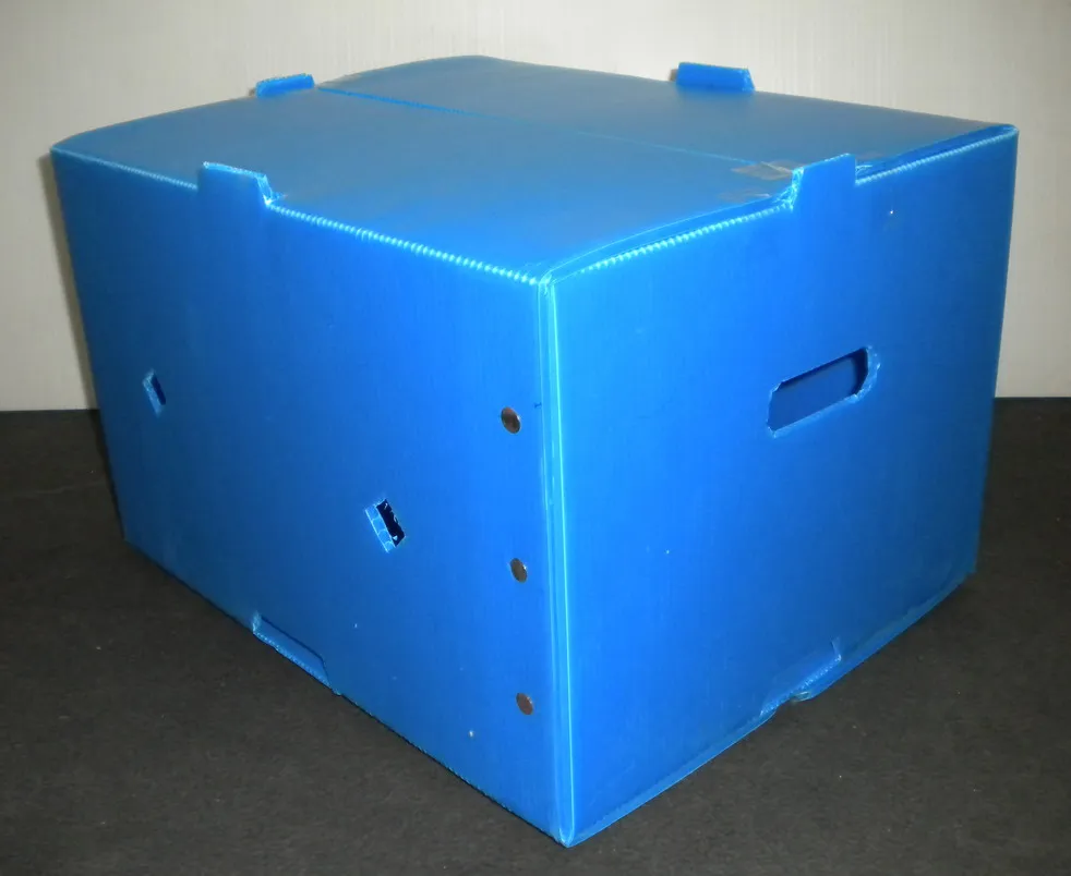 Plastic crates for logistic