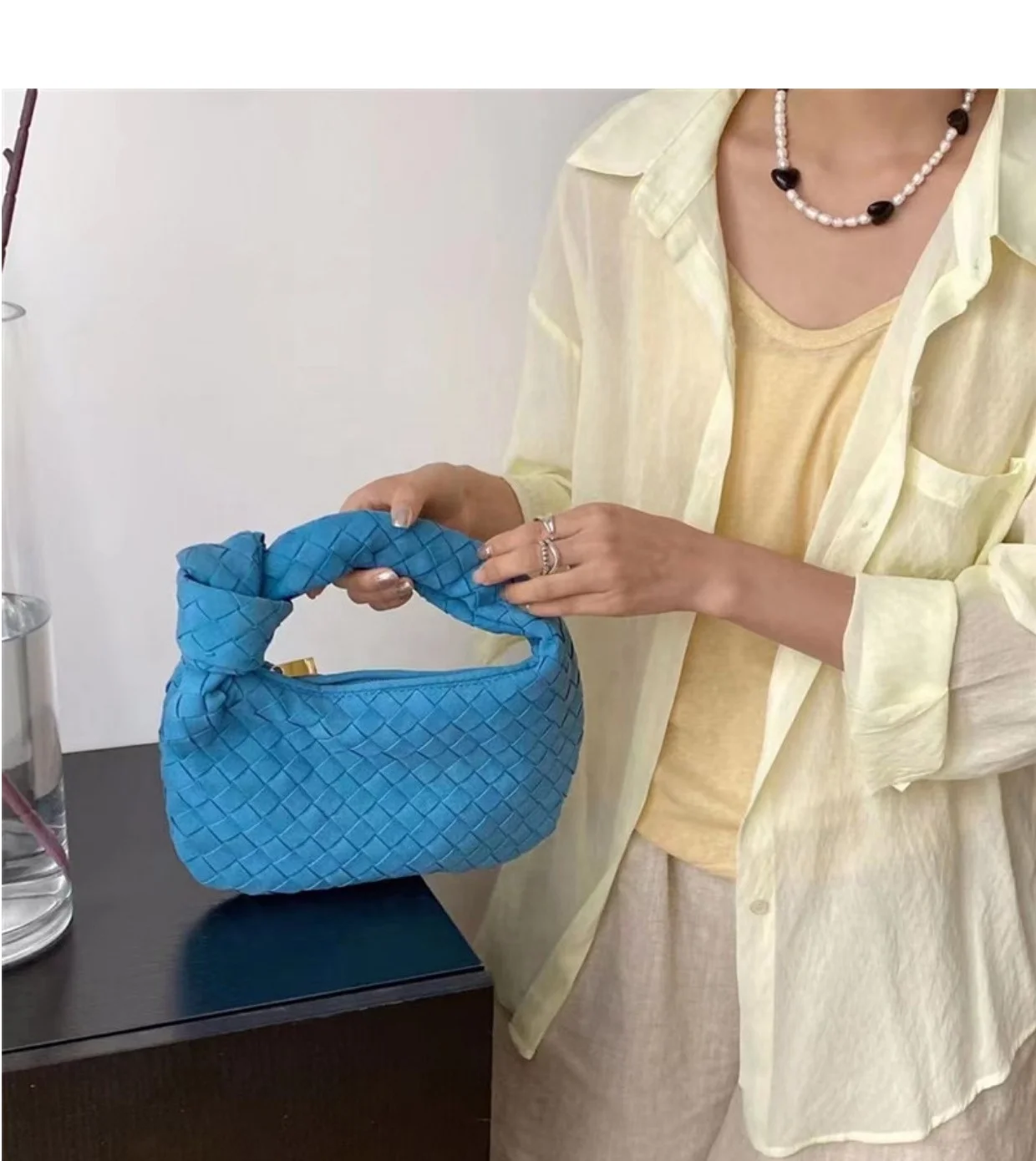ins Popular New Woven Suede Handbag Ladies Woven Knotted Cloud Bags Clutch Bag