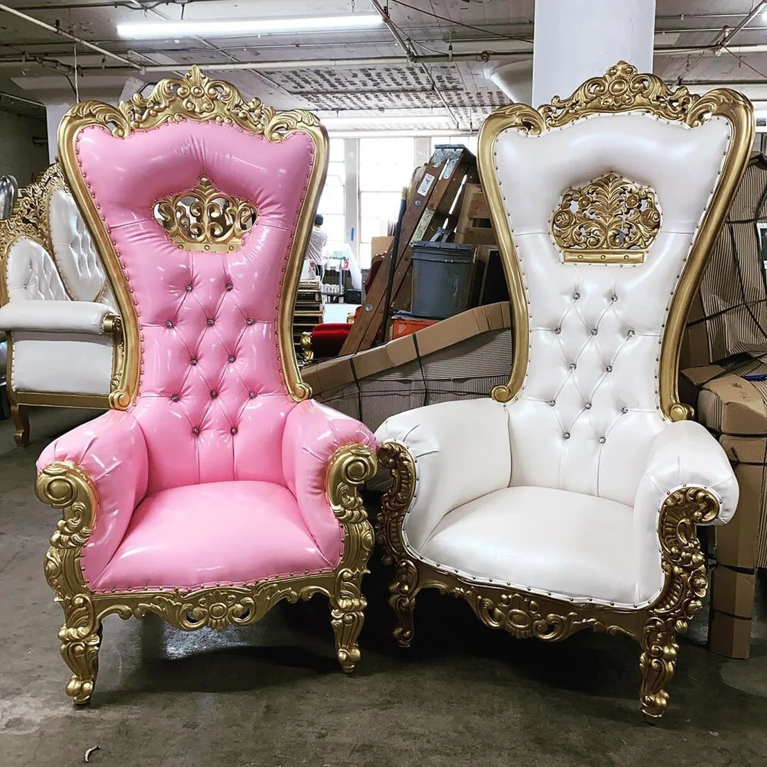 Wholesale King and queen high back cheaper gold throne chairs royal luxury wedding chair for groom and bride