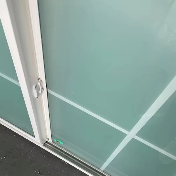 Fiberglass Fly Screen and Low Conductivity Single Slide Window Vinyl Sliding Windows OEM