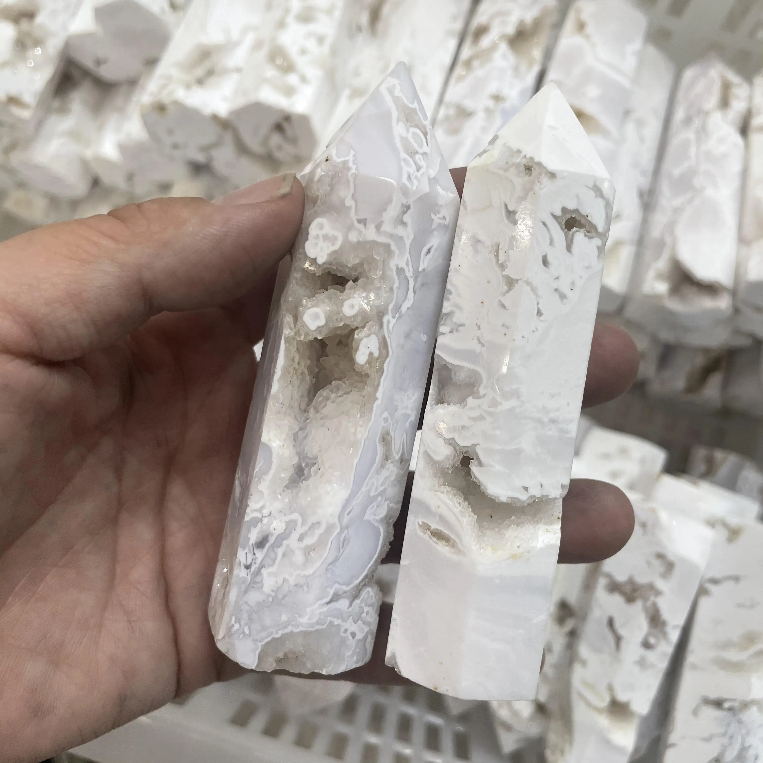 High quality druzy white agate towers natural gemstone crystals quartz agate healing tower points for home decoration