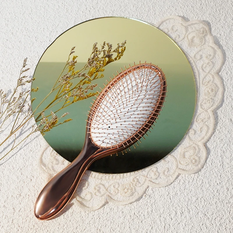 New Design Metal Pins Bristle Wig Brush Round Paddle Detangling Electroplating Hair Brush Curved Metal Pins Hair Brush