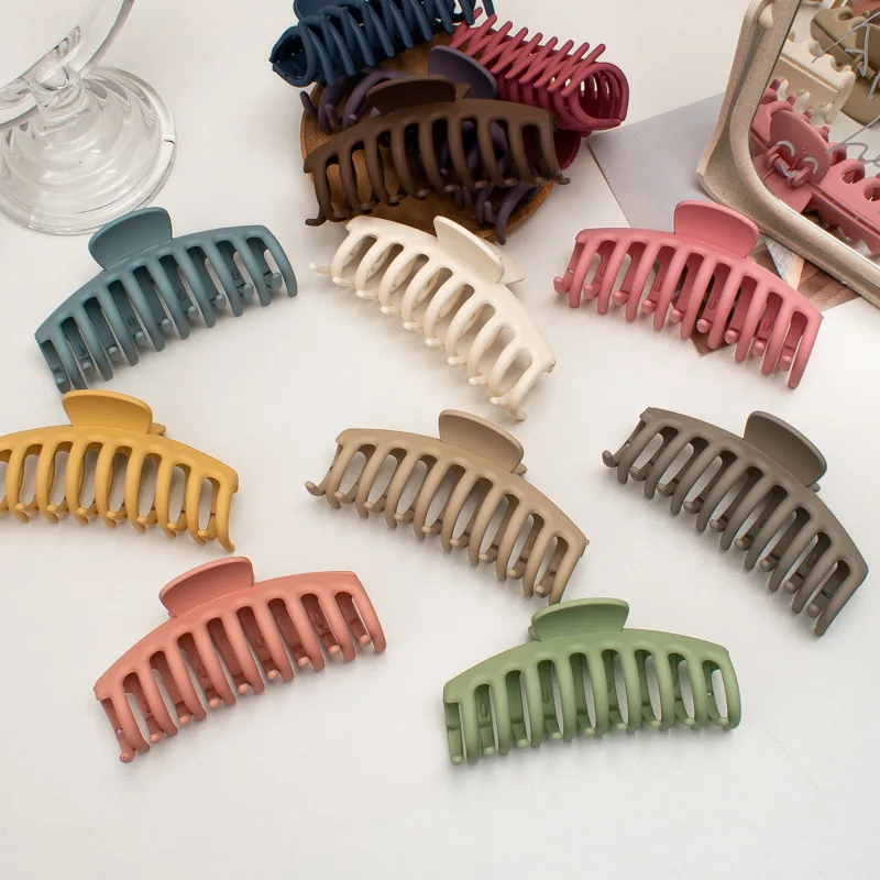 10.5 cm Solid  color Matte Hair Claw Clip Large Plastic Clamp Non-Slip Strong Claw Hair Jaw Clip for Women Girls Accessories