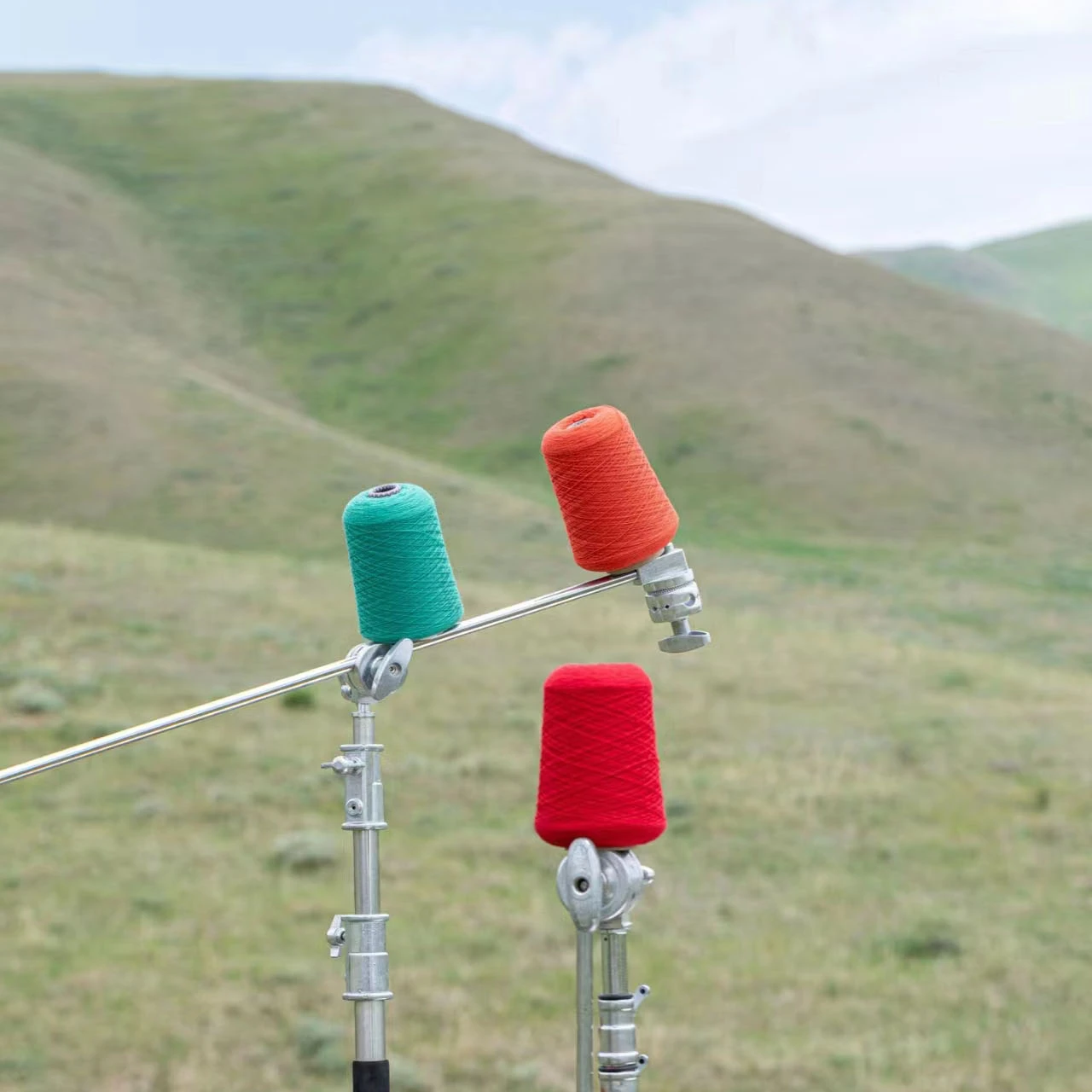 10%Polyester Knit Worsted Weight 90% Wool Yarn 1/50Nm (Core yarn) 90s Anti Shrink Strip 90% 20D/9F Natural White PBT (Filament)