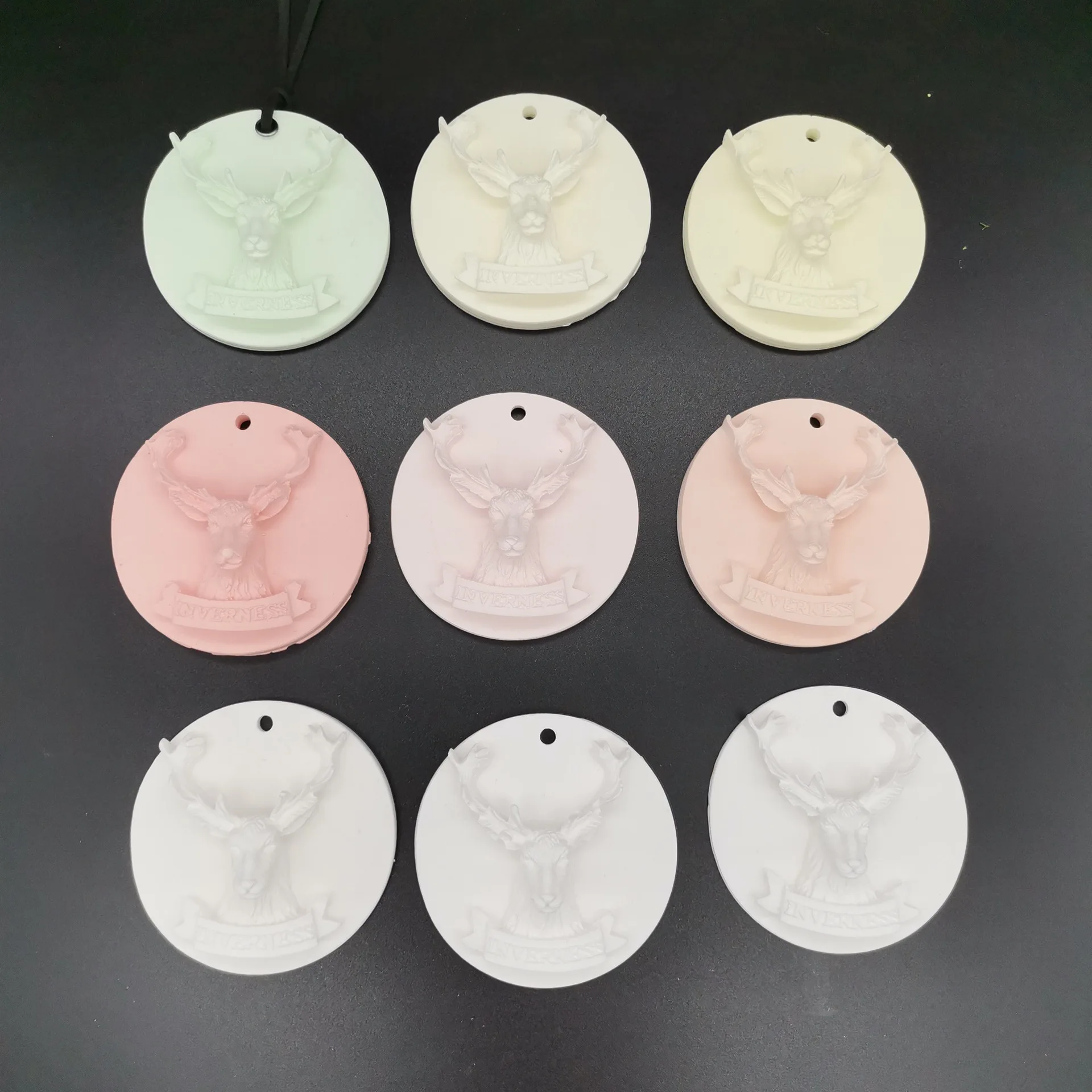 Wholesale OEM Scented Clay Ceramic Stone Diffuser Aroma Hang Air Freshener Aroma Scented Ceramic